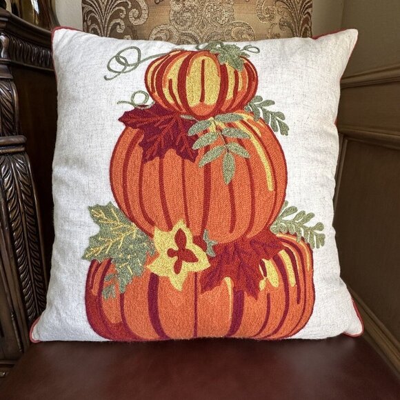 Envogue Decorative Pillow‎ Pumpkin Patch Embroidered Down Fill 19" x 19" EUC - Picture 1 of 10